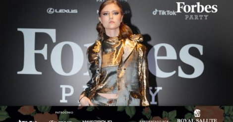 Modelo de pequena cidade de SC entra na lista Forbes Under 30