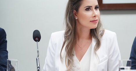 'Não é opinião’: Carol De Toni peita PGR e faz novo pedido para afastar Toffoli do caso Master