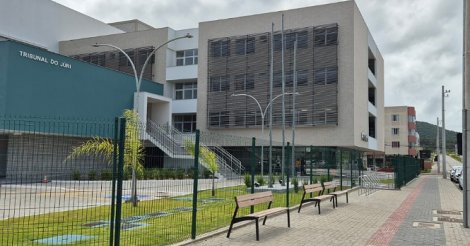Novo Fórum de Imbituba já funciona normalmente com atendimento ao público, mas cerimônia de inauguração será no dia 13 de maio
