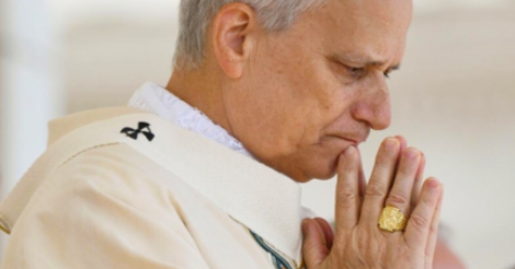 Papa Leão XIV é diagnosticado com câncer e tem parte do pulmão removido