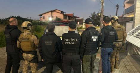 Policial penal é preso suspeito de levar drogas e celulares para presídio