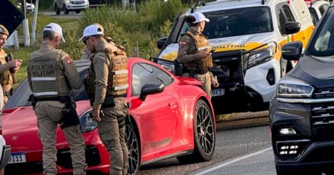 Porsche de R$ 1,5 milhão é localizado em rodovia de SC após 'desaparecer'