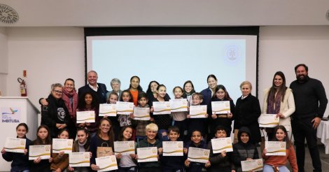 Porto de Imbituba celebra formatura do Curso de Artesanato com Folhas dos Butiazeiros