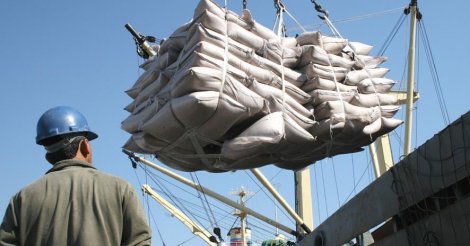 Porto de Imbituba se destaca na exportação de açúcar