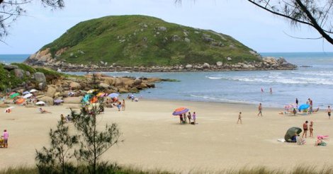 Praias de Jaguaruna, Laguna, Imbituba e Garopaba seguem próprias para banho