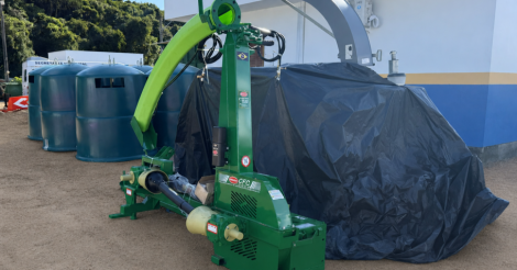 Prefeitura de Imbituba amplia estrutura de atendimento ao setor rural com aquisição de trator e máquina de silagem