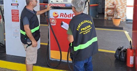 Procon de Imbituba fiscaliza postos para garantir redução no preço do diesel