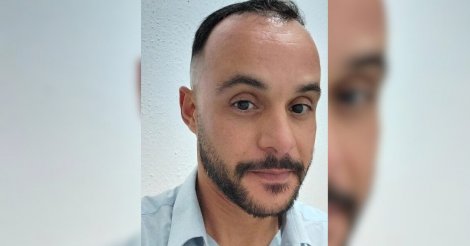 Professor de cursinho é morto a tiros dentro de carro em frente a padaria na Grande Florianópolis