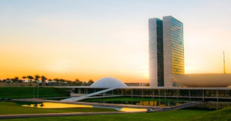 Saiba quais deputados de SC assinaram a PEC do fim da jornada 6×1