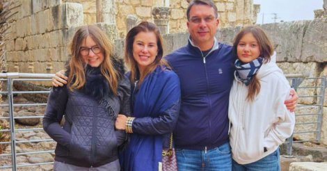 Saiba quem são as filhas de Flávio Bolsonaro, que viajaram com o ex-candidato à presidência para os EUA