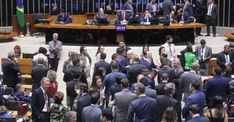 SC será o estado mais impactado com criação de novas vagas de deputados federais; entenda