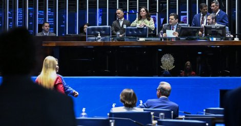 Senado aprova aumento histórico de 275% no piso salarial de médicos e dentistas
