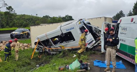 Tentativa de assalto a caminhão termina com seis mortos na BR-116, na Grande Curitiba