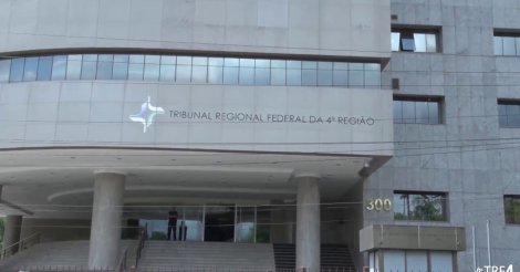 TRF4 mantém decisão que proíbe cirurgião-dentista de fazer rinoplastia e procedimentos médicos em Florianópolis