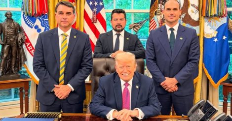Trump não reforça Flávio Bolsonaro como ‘presidente do Brasil’, mas vê injustiça cometida: ‘Ele e sua família’