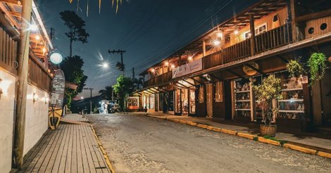 Turista australiano é levado ao hospital após suspeita de overdose de cocaína na Praia do Rosa