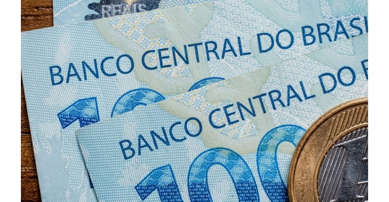 TSE divide R$ 4,9 bilhões do fundo eleitoral: veja quanto PL, PT e outros partidos vão receber