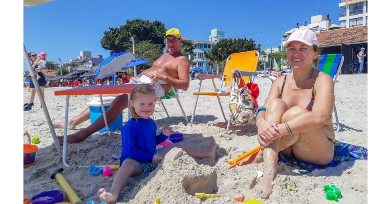 Turistas brasileiros impulsionam vendas de bares e restaurantes em SC no verão