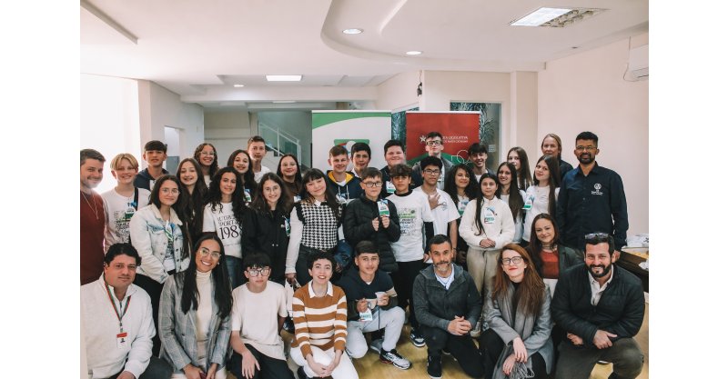 Vereadores Mirins de Imbituba participam de Congresso sobre Cidadania e Paz nas Escolas em Braço do Norte